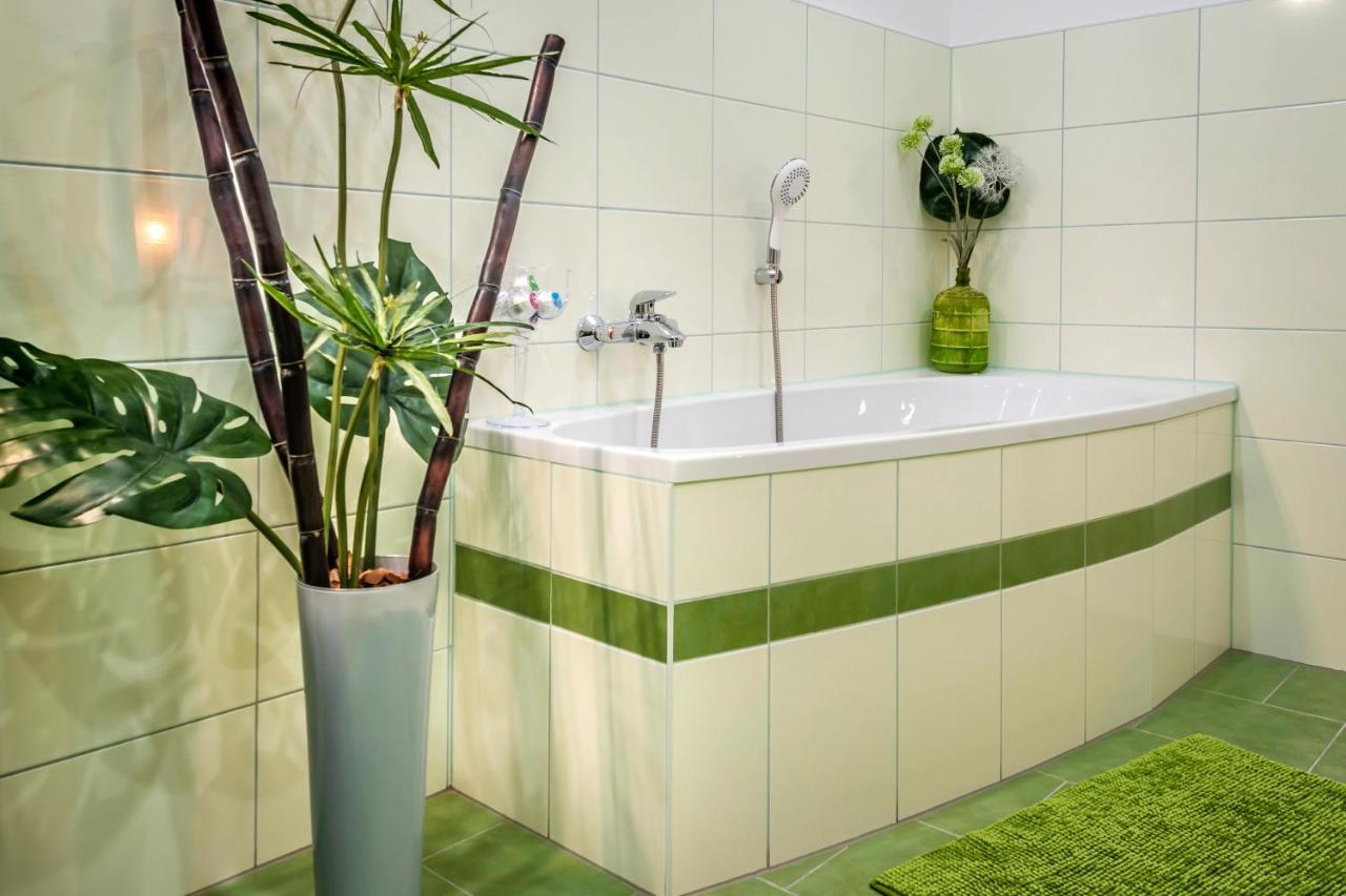 Komfortable Ferienwohnung In Halle Halle  外观 照片